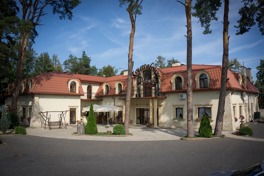 Krysztalowy Palacyk Kozienice Εξωτερικό φωτογραφία